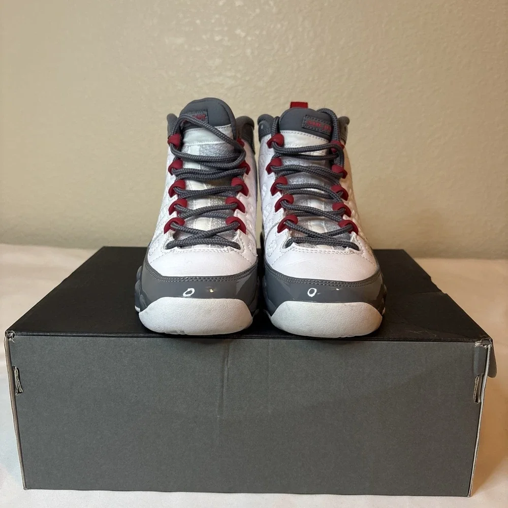 Nike‎ Air Jordan 9 Retro Size 4Y, Fire Red/Cool Grey, 302359-162